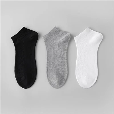 Meias Atléticas Brancas de Corte Baixo